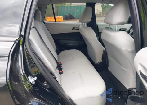 2023 Toyota Corolla Cross L z USA, uszkodzony, nr VIN 7MUAAABG8PV056556